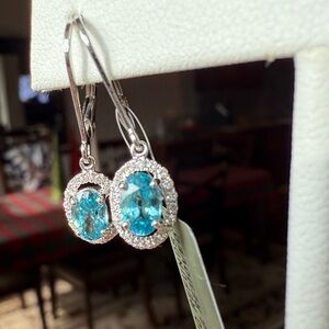 Elegant NWT blue zircon and diamond 14 kt white gold lever back earrings
